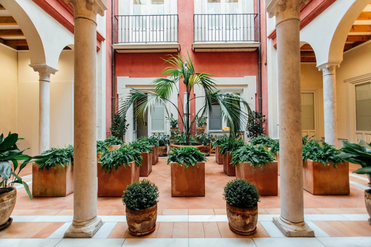 Aparthotel Casa Patio del Siglo XIX Siviglia Esterno foto