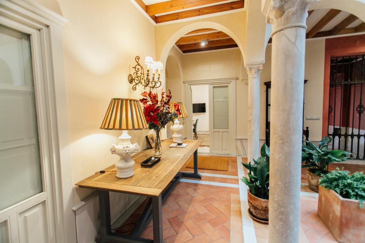Aparthotel Casa Patio del Siglo XIX Siviglia Esterno foto